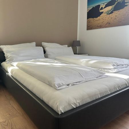 Hotel Und Restaurant Zeus ウォルフスブルク エクステリア 写真